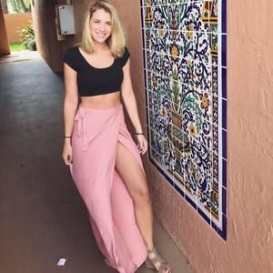 Meet your Posher, Michaela